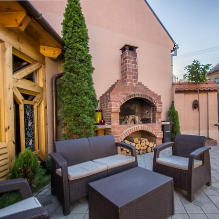 Noblesse Boutique Resort Sibiu Bagian luar foto