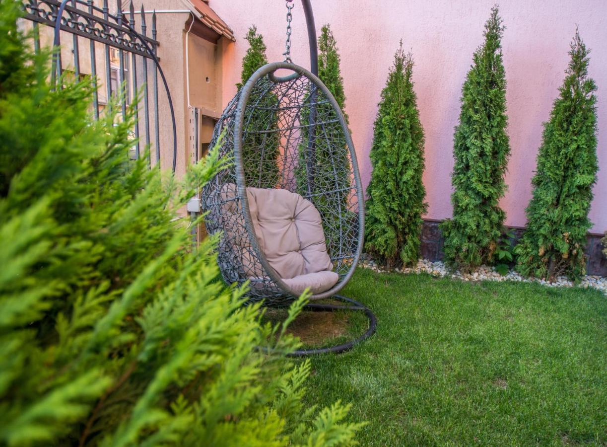 Noblesse Boutique Resort Sibiu Bagian luar foto