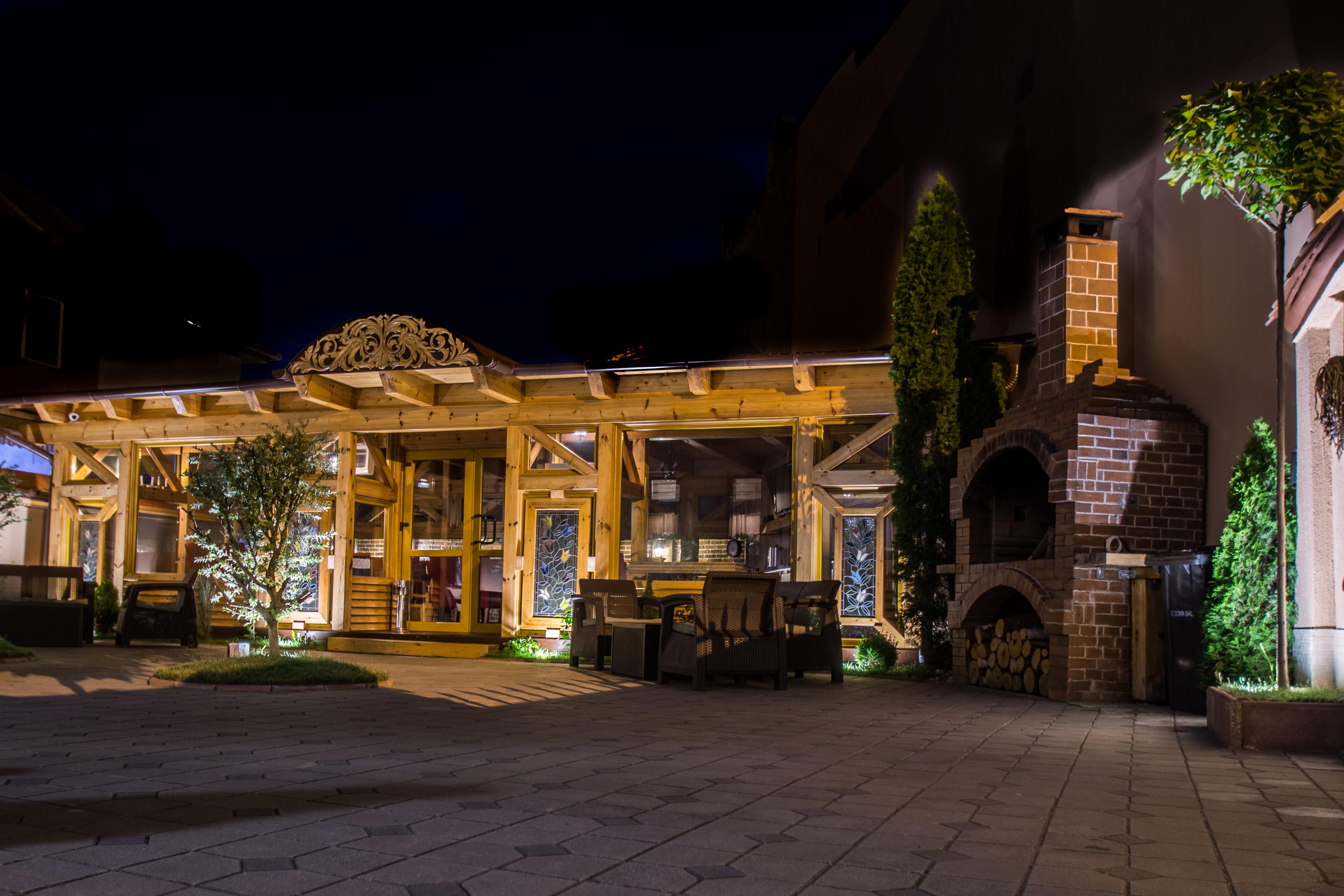 Noblesse Boutique Resort Sibiu Bagian luar foto