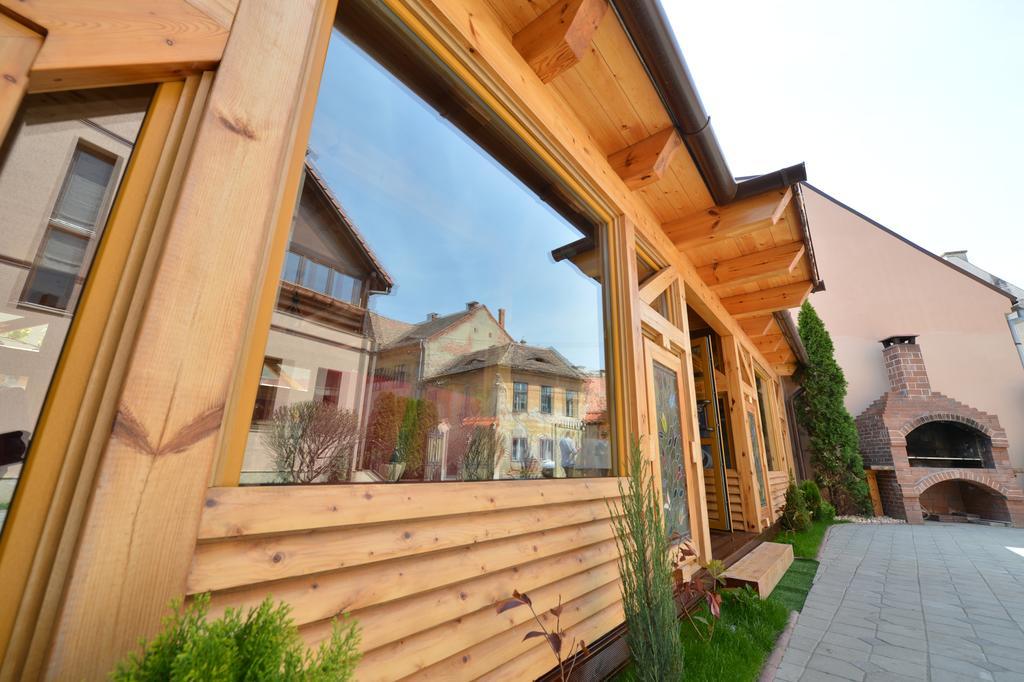 Noblesse Boutique Resort Sibiu Bagian luar foto