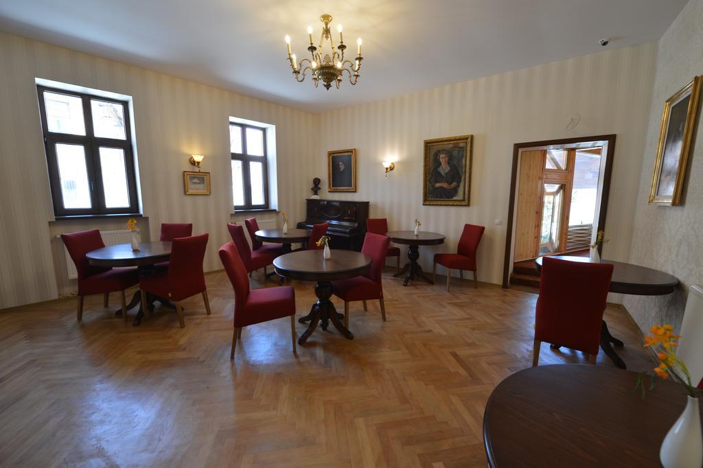 Noblesse Boutique Resort Sibiu Bagian luar foto